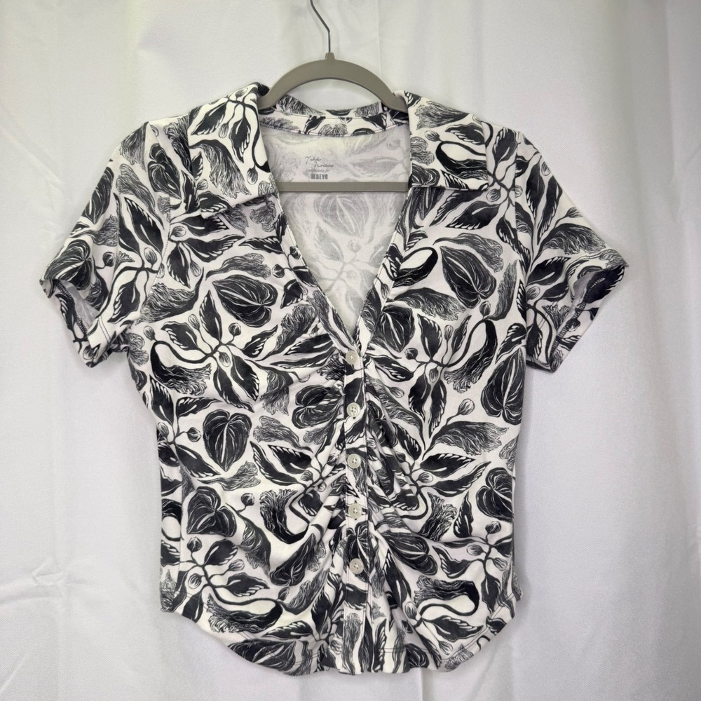 Maeve Anthropologie Yukiko Noritake Floral Ruched Button Front Top Black White M